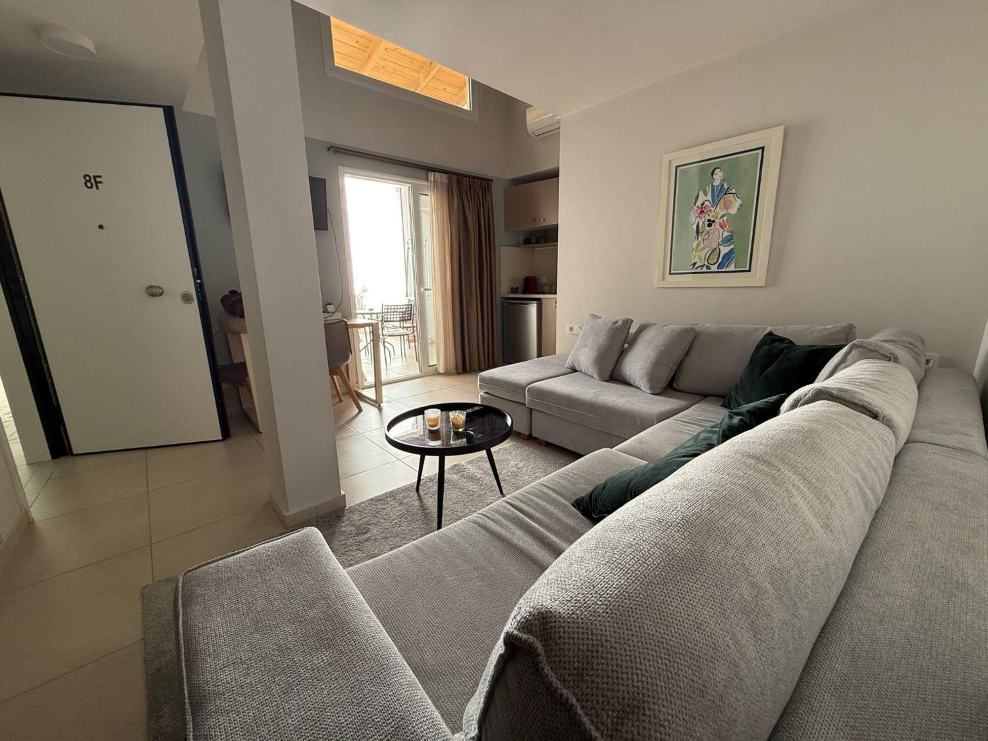 Stylish Studio Apartment - 8F House Kalamata Dış mekan fotoğraf